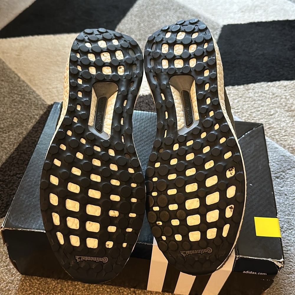 Adidas Ultraboost - Picture 4 of 7